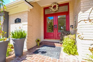 807 Trochta St, El Campo, TX 77437 - Photo 3