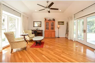 807 Trochta Street, El Campo, TX 77437 - Photo 5