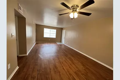 2400 5th Street #6, Bay City, TX 77414 - Photo 3