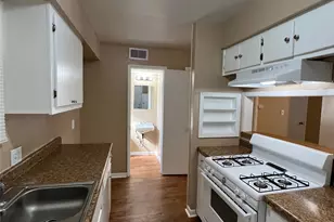 2400 5th St, Bay City, TX 77414 - Photo 7