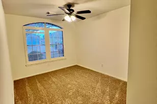 6010 Forest Plaza Ct, Houston, TX 77066 - Photo 15