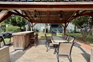 9009 Richmond Ave, Houston, TX 77063 - Photo 21