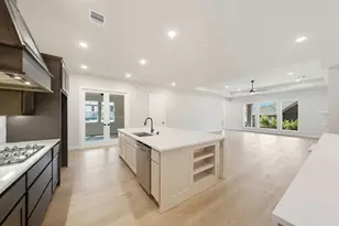 10041 Larkin Cv, Willis, TX 77318 - Photo 13