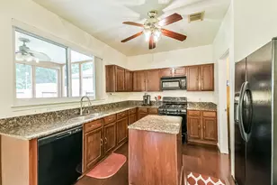 21930 Willow Shadows Dr, Tomball, TX 77375 - Photo 9