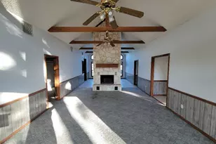 1046 Lutonsky Rd, Fayetteville, TX 78940 - Photo 7