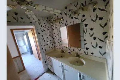 1046 Lutonsky Road, Fayetteville, TX 78940 - Photo 13