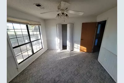 1046 Lutonsky Road, Fayetteville, TX 78940 - Photo 19