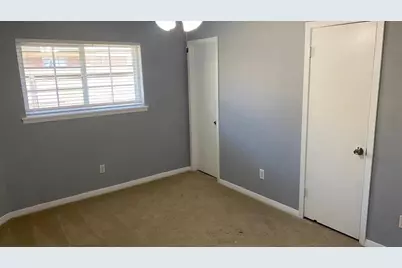11206 Waxwing Street, Houston, TX 77035 - Photo 9