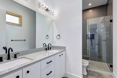 907 Kern Street #A, Houston, TX 77009 - Photo 9