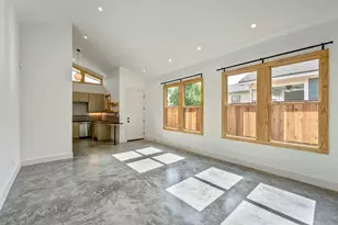 907 Kern St, Houston, TX 77009 - Photo 3