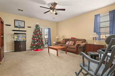 812 Indigo Springs Ln, La Marque, TX 77568 - Photo 9