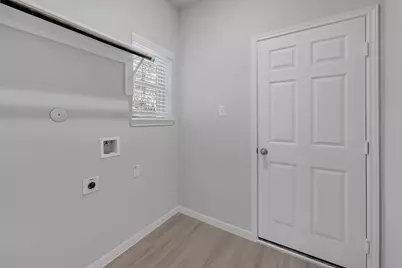 150 Thickets Grove, Dayton, TX 77535 - Photo 17
