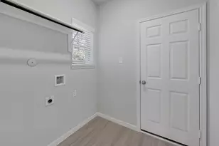 150 Thickets Grove, Dayton, TX 77535 - Photo 17