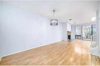 7505 Memorial Woods Drive #23, Houston, TX 77024 - Photo 5