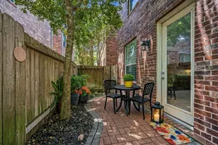 1523 Olive Garden, Houston, TX 77077 - Photo 23