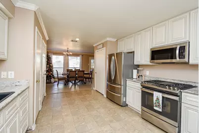 4622 Saba Road, Houston, TX 77045 - Photo 9