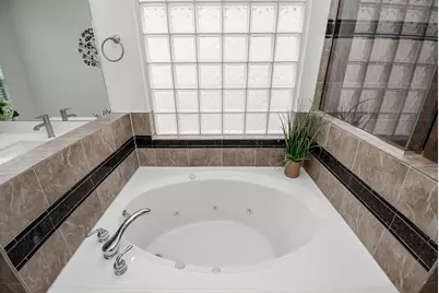 155 White Drive, Bellaire, TX 77401 - Photo 23