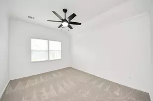 6527 Hunters Trace Ln, Baytown, TX 77521 - Photo 13