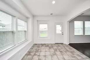 6527 Hunters Trace Ln, Baytown, TX 77521 - Photo 11