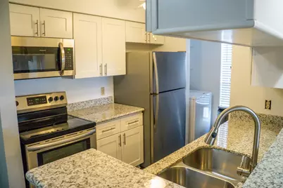 1900 Bay Area Boulevard #235, Houston, TX 77058 - Photo 9