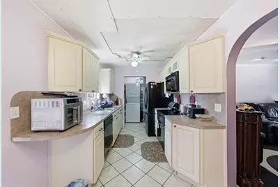 10415 Norton Drive, Houston, TX 77043 - Photo 7