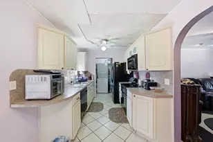 10415 Norton Dr, Houston, TX 77043 - Photo 7