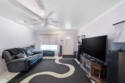 10415 Norton Drive, Houston, TX 77043 - Photo 5