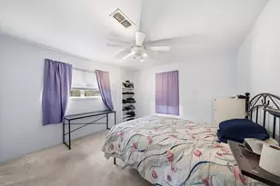 10415 Norton Dr, Houston, TX 77043 - Photo 11