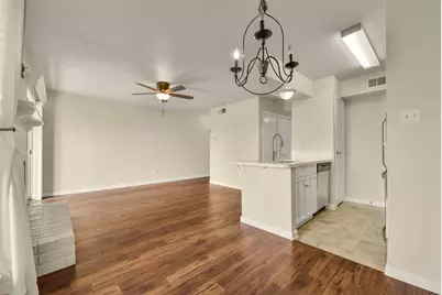 18515 Egret Bay Boulevard #702, Webster, TX 77058 - Photo 15