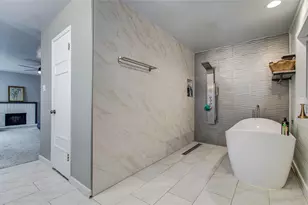 16707 Fernwood Way, Houston, TX 77058 - Photo 39