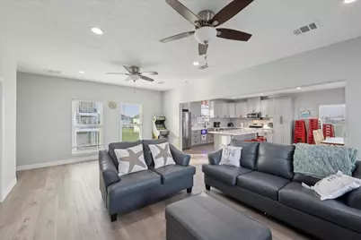 1326 Emerald Drive, Crystal Beach, TX 77650 - Photo 17