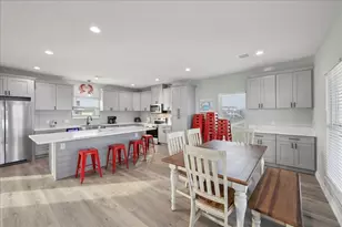 1326 Emerald Dr, Crystal Beach, TX 77650 - Photo 11