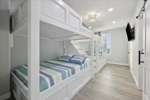 1326 Emerald Dr, Crystal Beach, TX 77650 - Photo 29