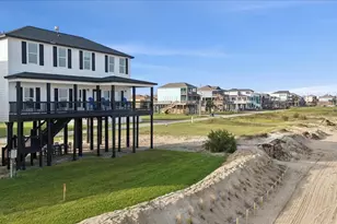 1326 Emerald Dr, Crystal Beach, TX 77650 - Photo 7