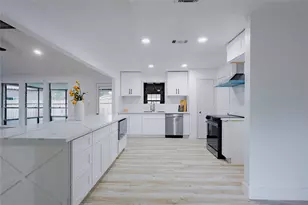 2902 Misty Park Dr, Houston, TX 77082 - Photo 11