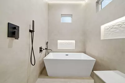 328 Janisch #D, Houston, TX 77018 - Photo 31