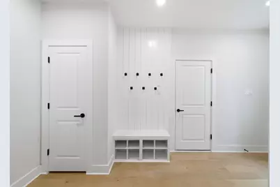 328 Janisch #D, Houston, TX 77018 - Photo 5