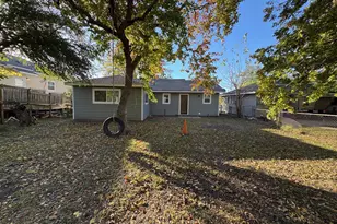 3238 Texas Ave, Texas City, TX 77590 - Photo 17