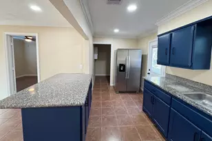 3238 Texas Ave, Texas City, TX 77590 - Photo 3