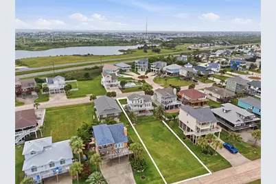 13915 Pirates Beach Boulevard, Galveston, TX 77554 - Photo 27