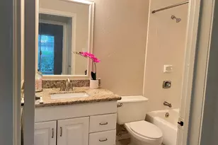 728 Bering Dr, Houston, TX 77057 - Photo 13