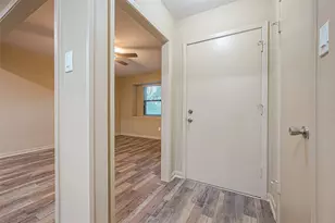 722 Venice St, Sugar Land, TX 77478 - Photo 5