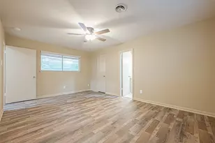 722 Venice St, Sugar Land, TX 77478 - Photo 13