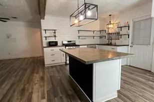 119 E Cleveland St, Baytown, TX 77520 - Photo 5