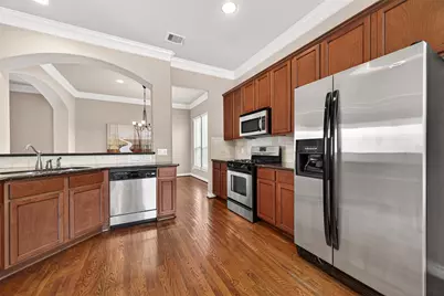 8810 Lakeshore Bend Drive, Houston, TX 77080 - Photo 19