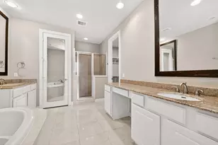 8810 Lakeshore Bend Dr, Houston, TX 77080 - Photo 33