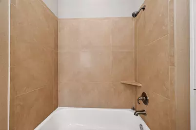 8810 Lakeshore Bend Drive, Houston, TX 77080 - Photo 41