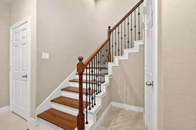8810 Lakeshore Bend Drive, Houston, TX 77080 - Photo 13
