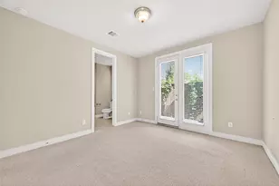 8810 Lakeshore Bend Dr, Houston, TX 77080 - Photo 9