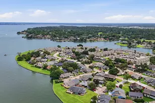 96 April Point Dr N, Conroe, TX 77356 - Photo 29